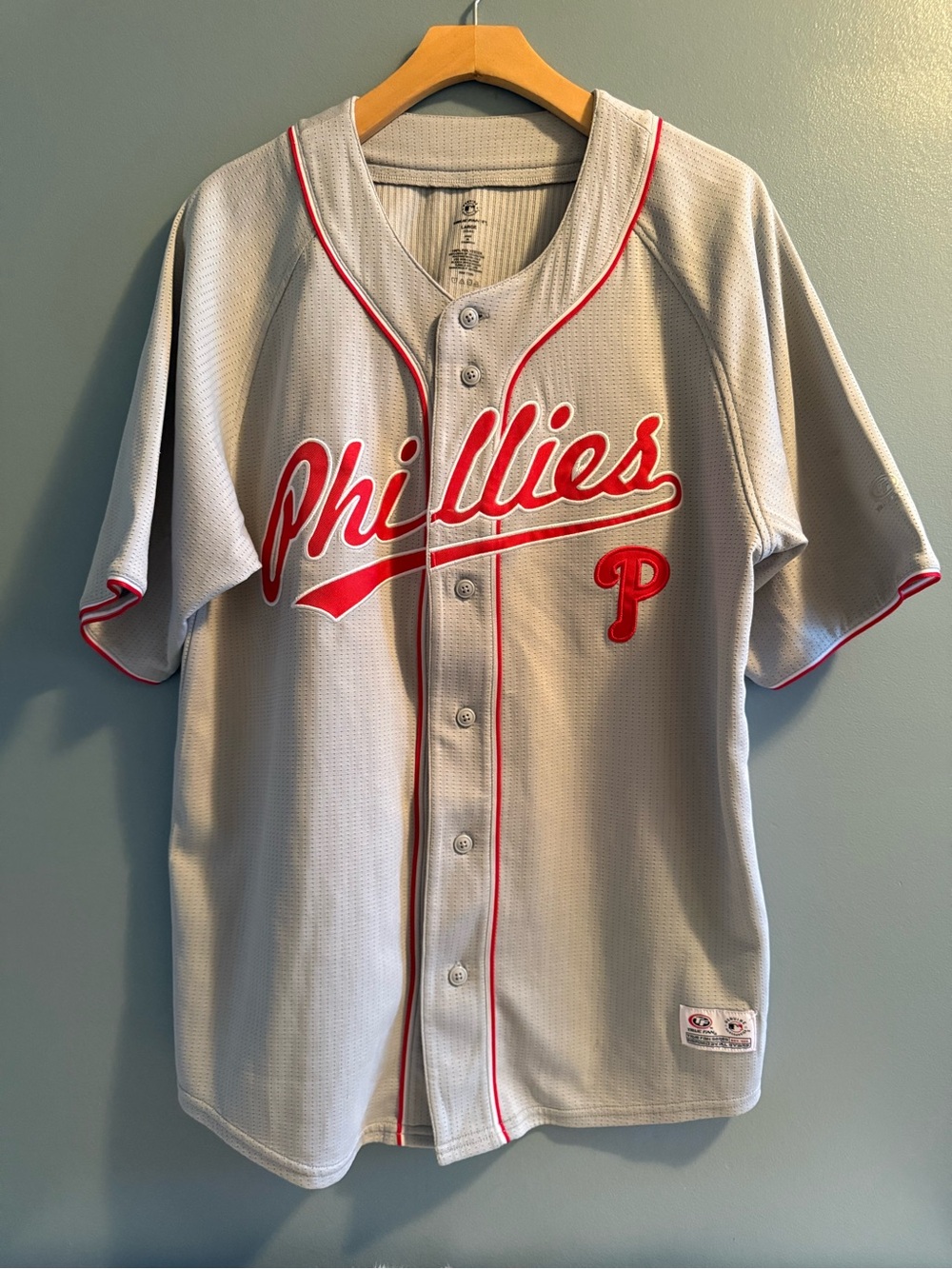 Genuine Merchandise True Fan Philadelphia Phillies MLB Jersey